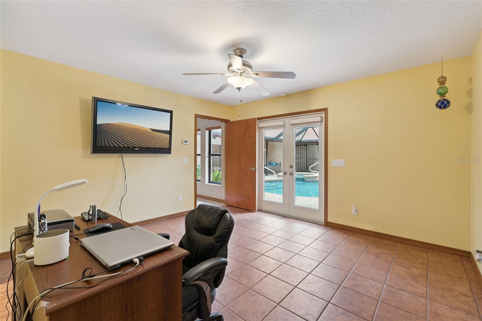 1041 COUNTRY LAKE CIR, LAKE WALES, FL, 33898