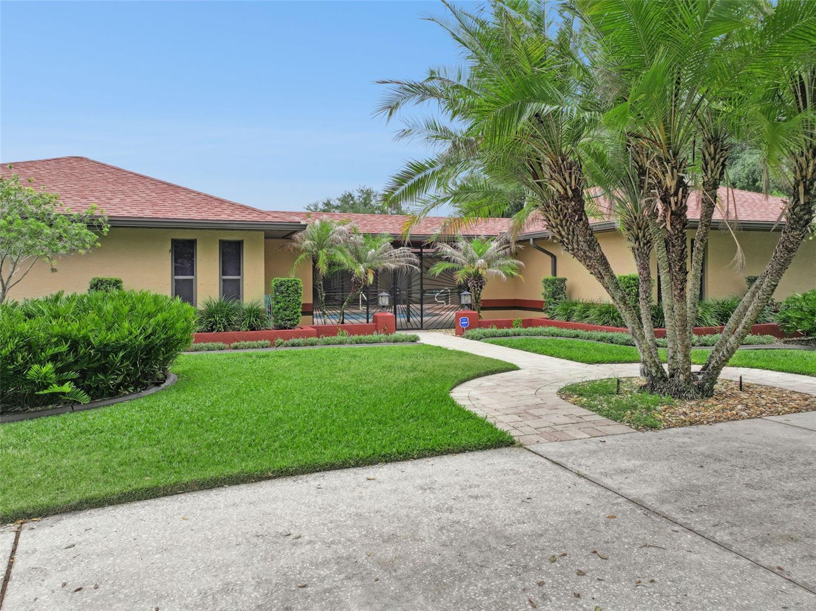 1041 COUNTRY LAKE CIR, LAKE WALES, FL, 33898