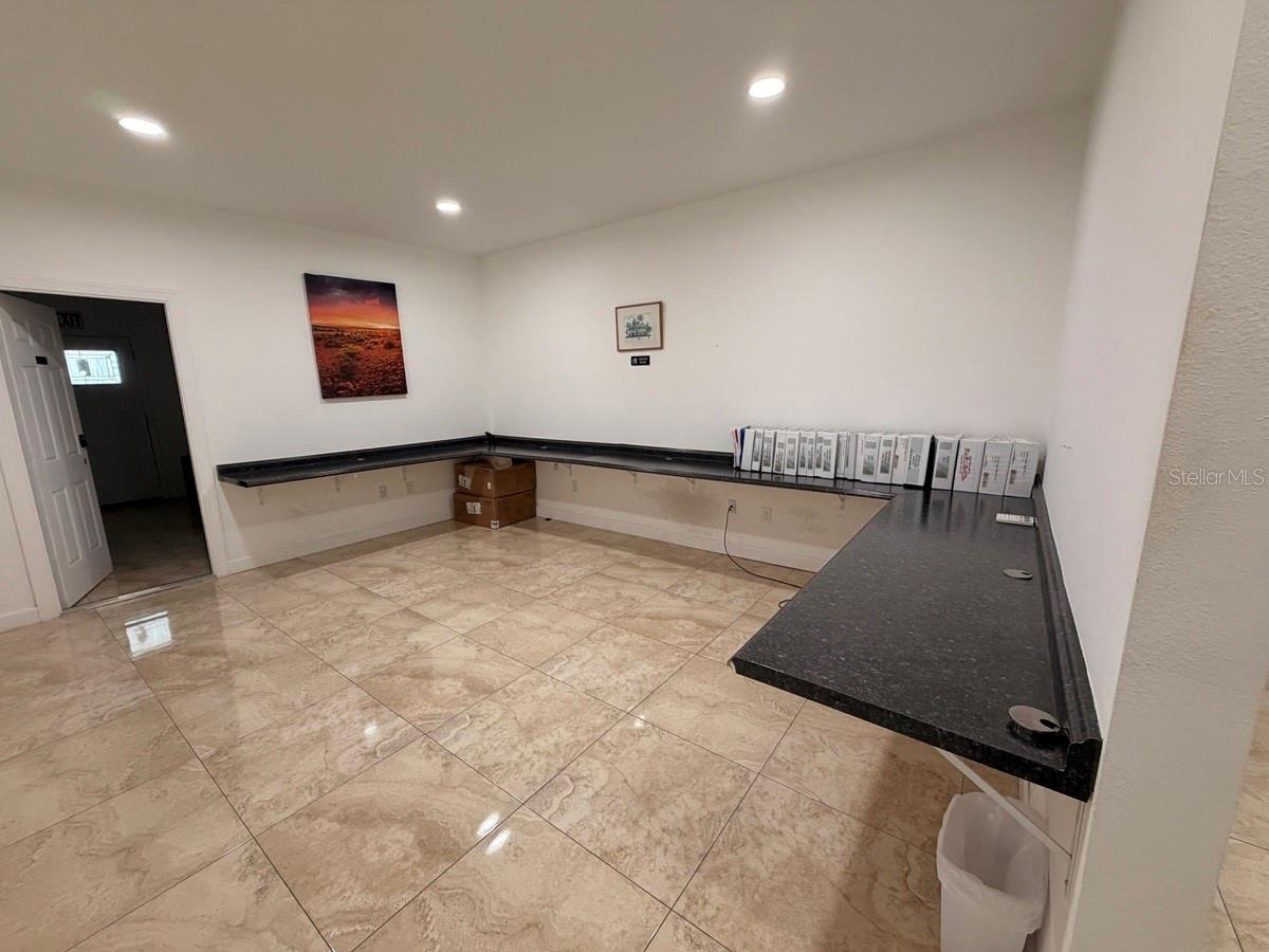7117 N ARMENIA AVE, TAMPA, FL, 33604