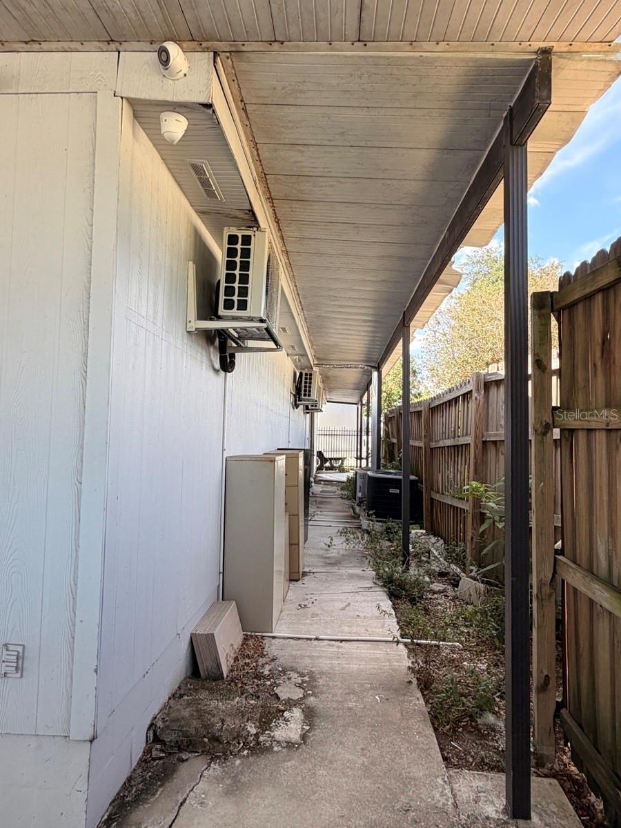 7117 N ARMENIA AVE, TAMPA, FL, 33604
