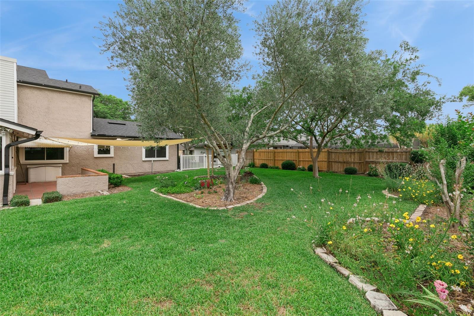 8328 CROSSWICKS DR, ORLANDO, FL, 32819