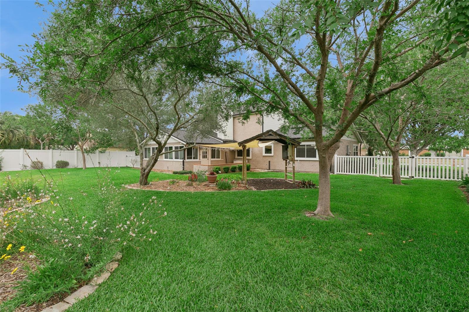 8328 CROSSWICKS DR, ORLANDO, FL, 32819