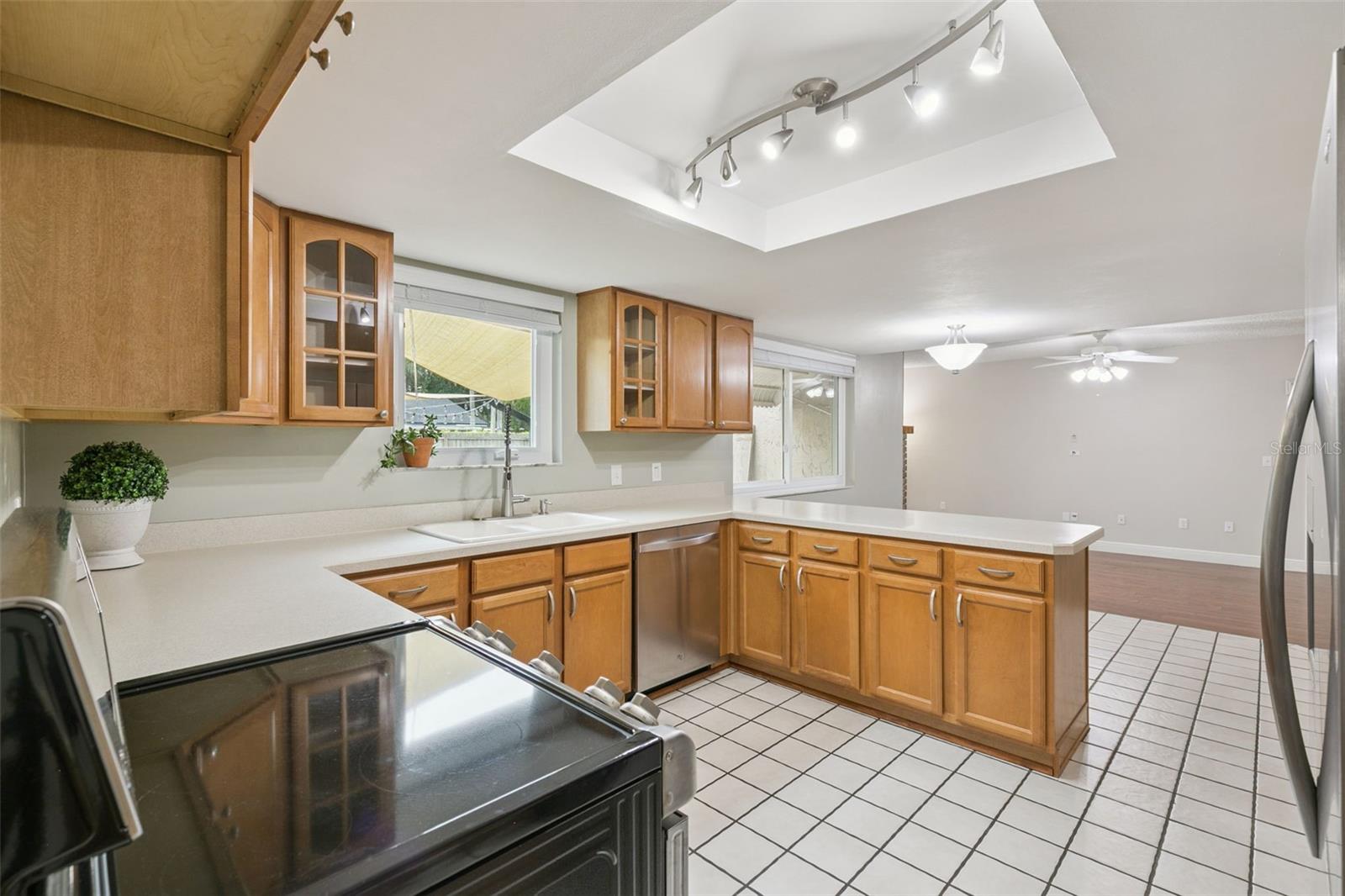 8328 CROSSWICKS DR, ORLANDO, FL, 32819