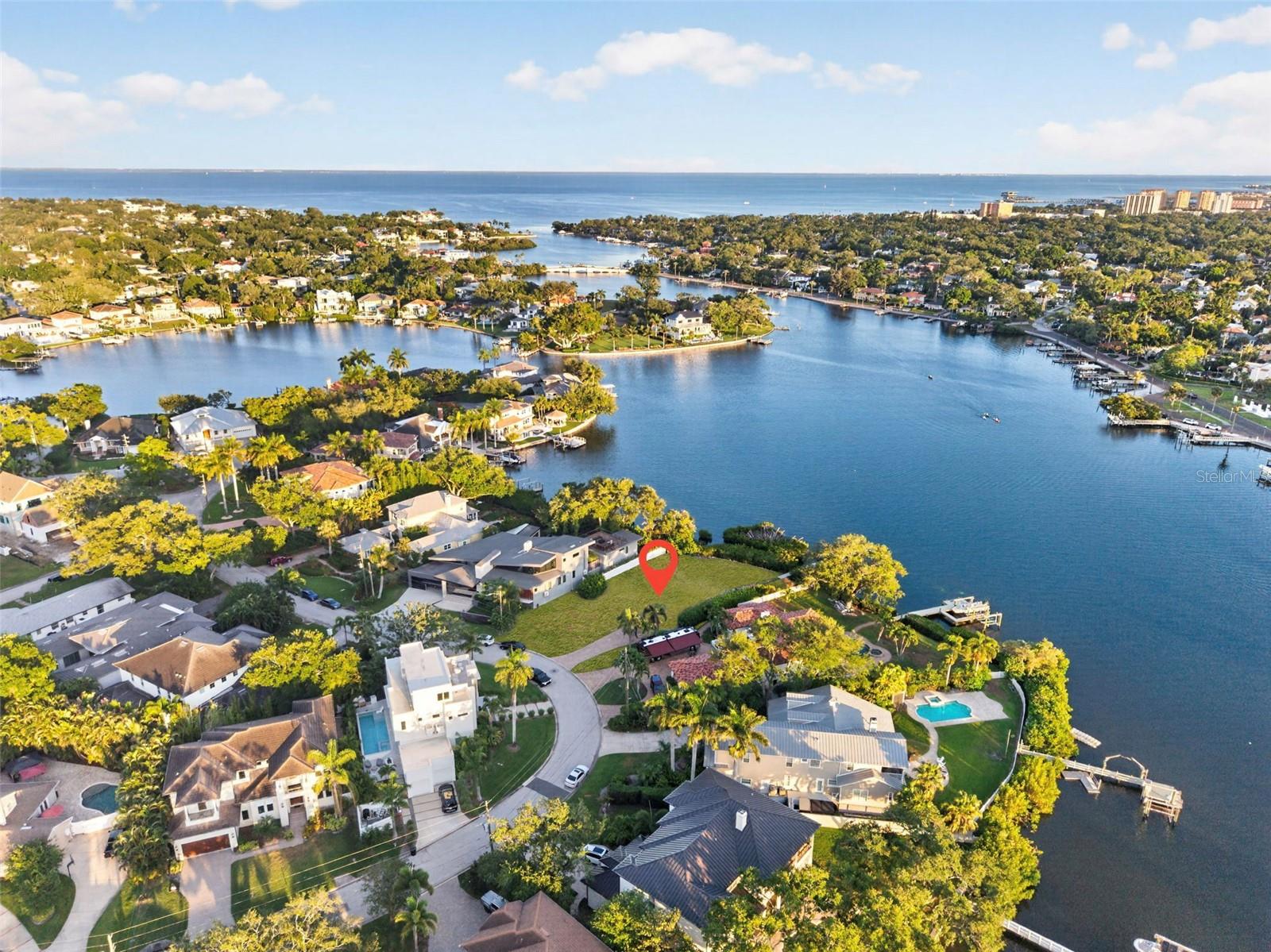 1026 MONTEREY BLVD NE, ST PETERSBURG, FL, 33704