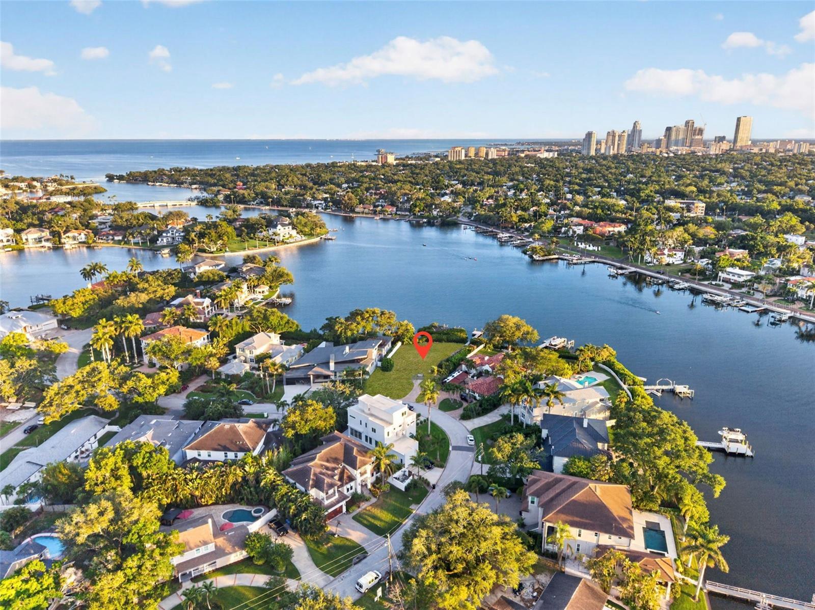 1026 MONTEREY BLVD NE, ST PETERSBURG, FL, 33704
