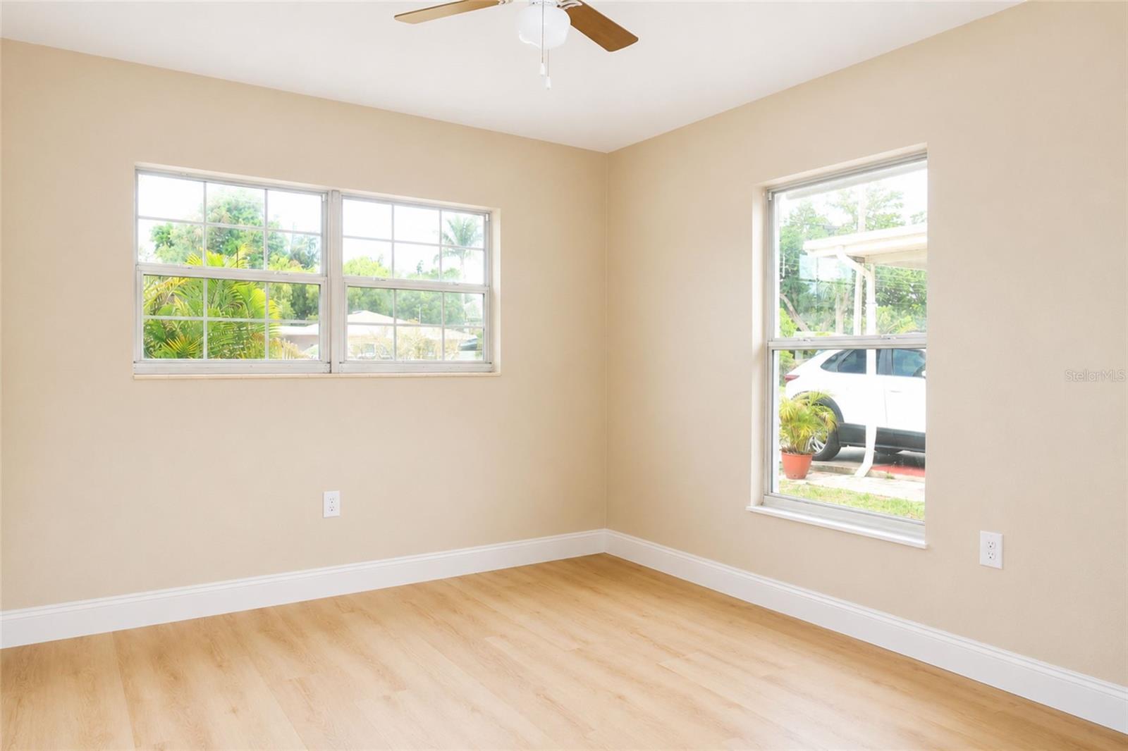 517 24TH AVE W, BRADENTON, FL, 34205