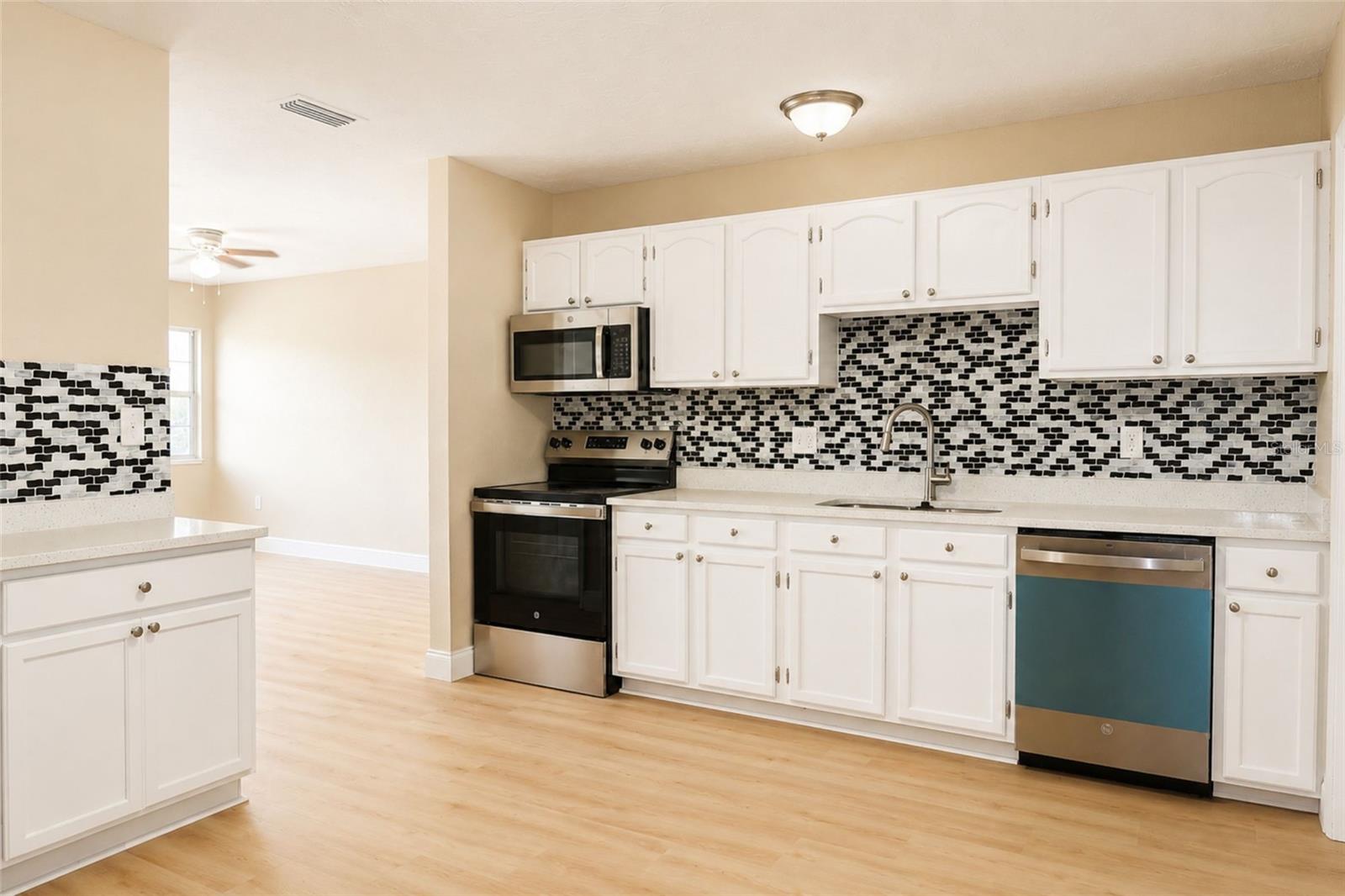 517 24TH AVE W, BRADENTON, FL, 34205