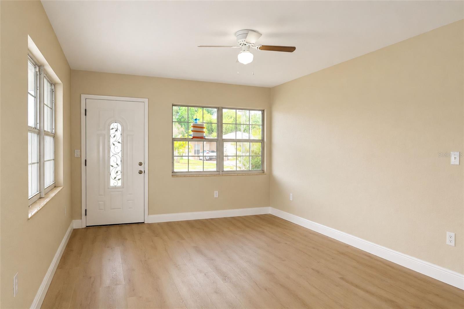 517 24TH AVE W, BRADENTON, FL, 34205