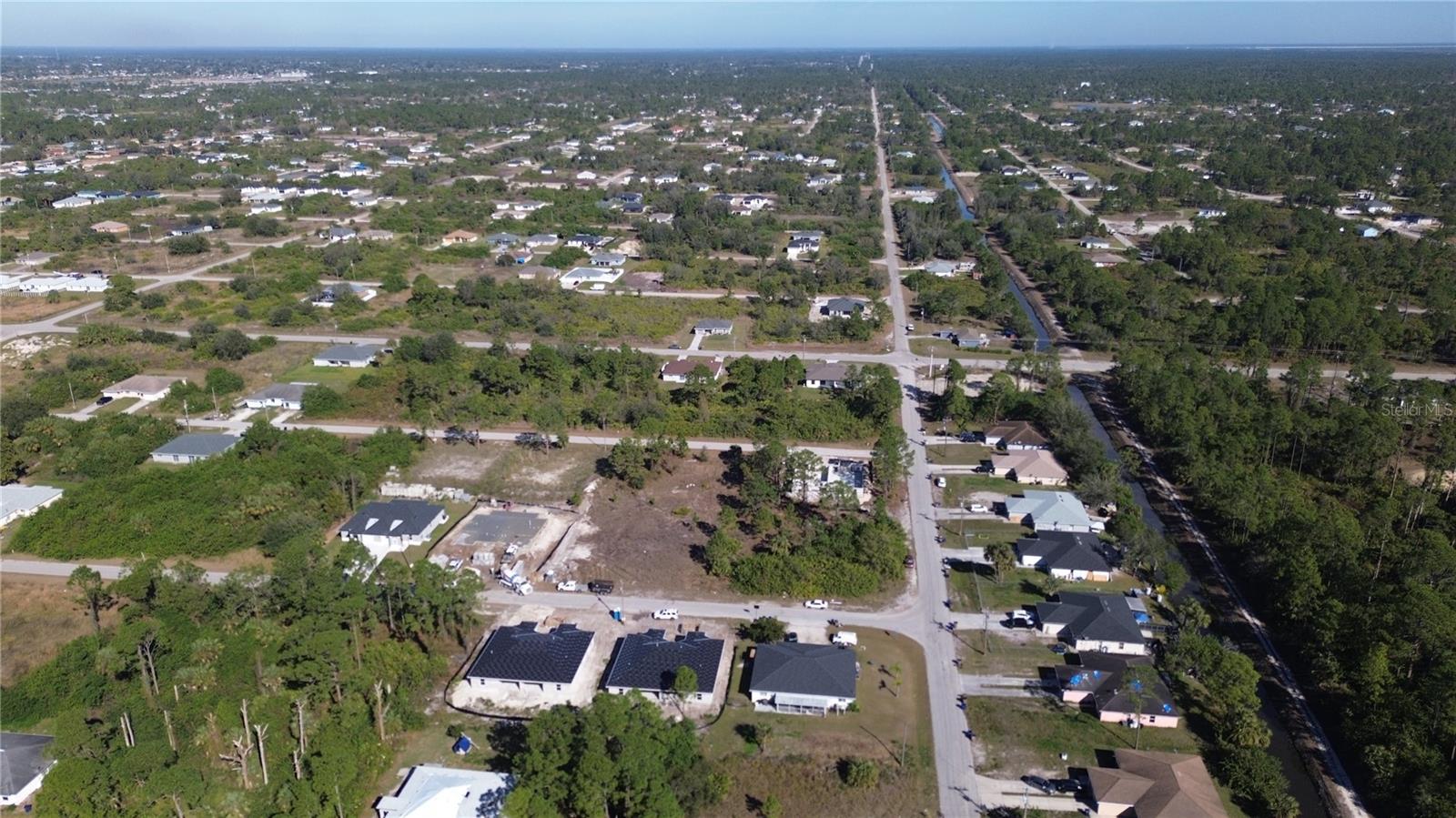 880 GULF LN, LEHIGH ACRES, FL, 33974