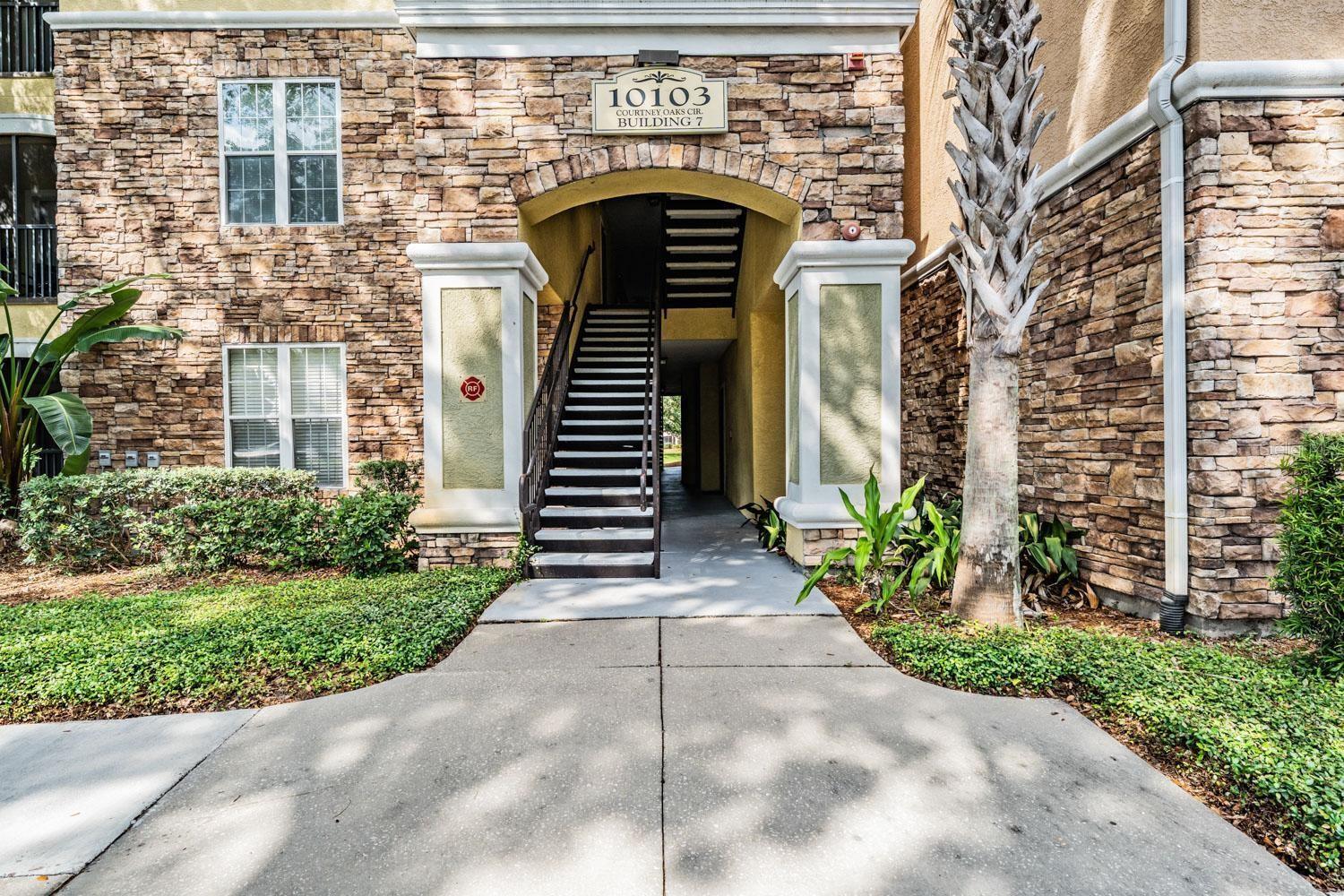 10103 COURTNEY OAKS CIR #103, TAMPA, FL, 33619