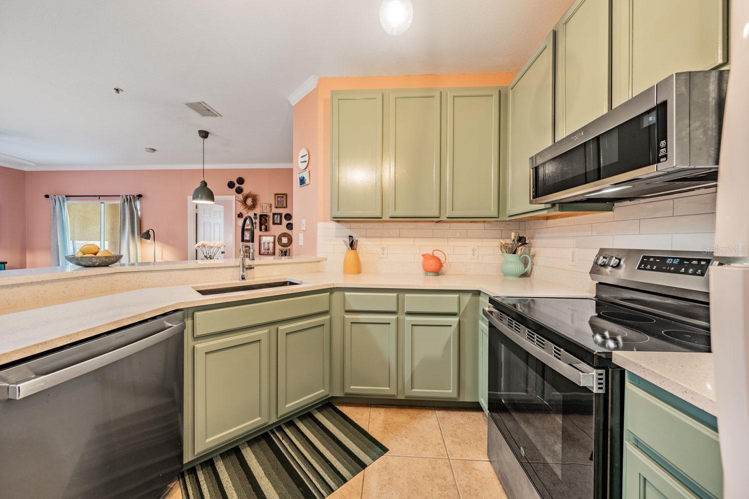 10103 COURTNEY OAKS CIR #103, TAMPA, FL, 33619