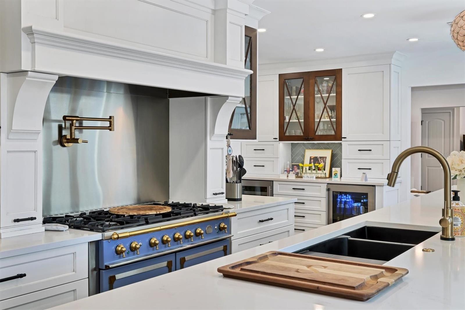 110 N WARBLER LN, SARASOTA, FL, 34236