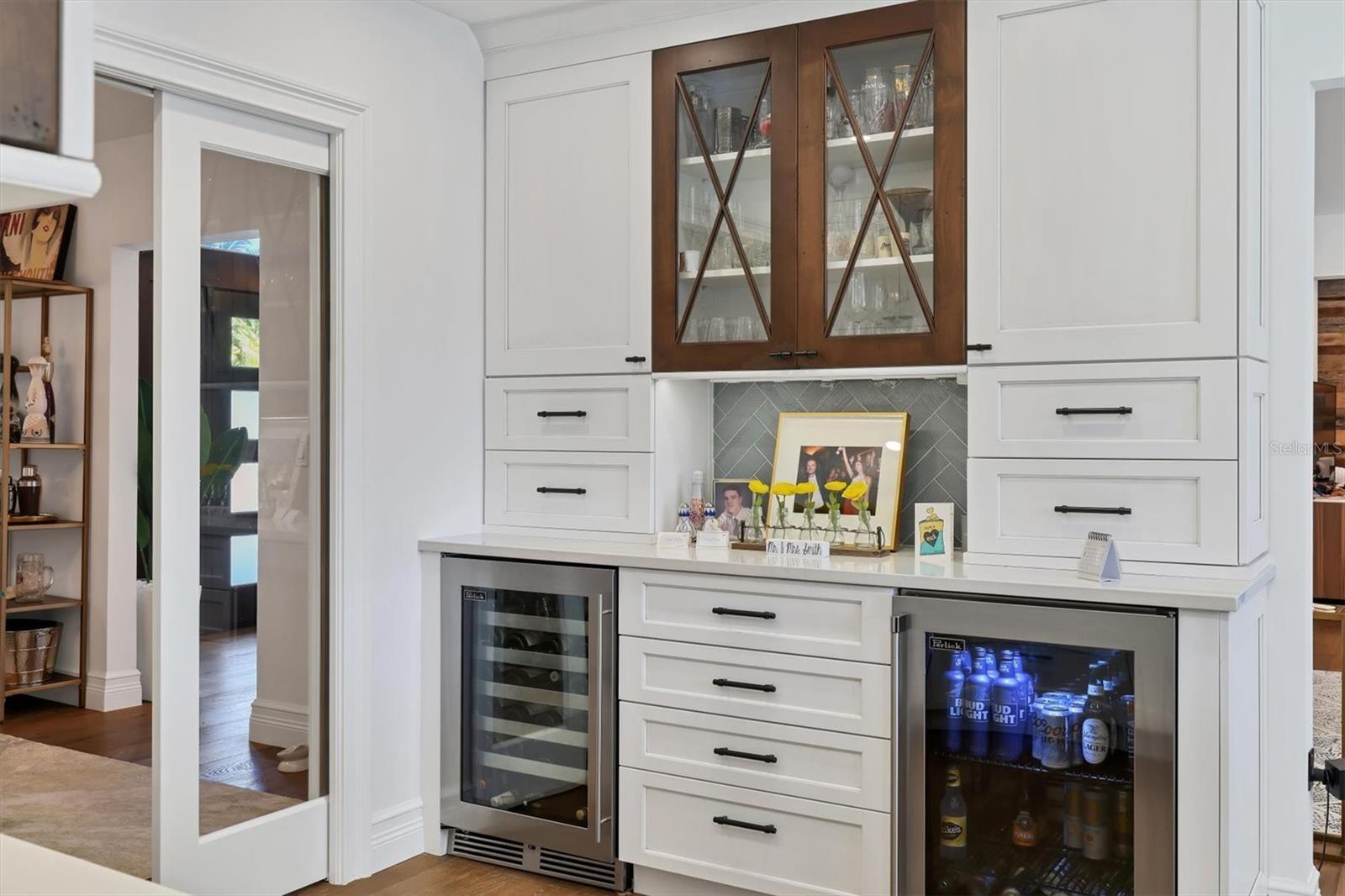 110 N WARBLER LN, SARASOTA, FL, 34236