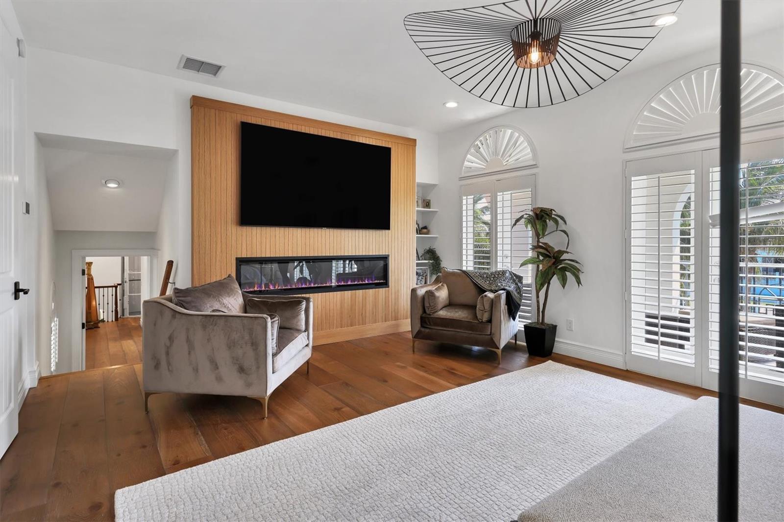 110 N WARBLER LN, SARASOTA, FL, 34236