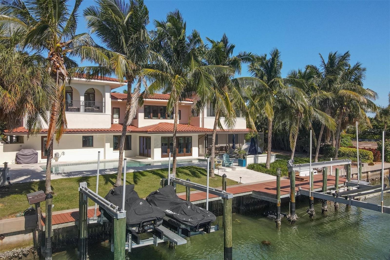 110 N WARBLER LN, SARASOTA, FL, 34236