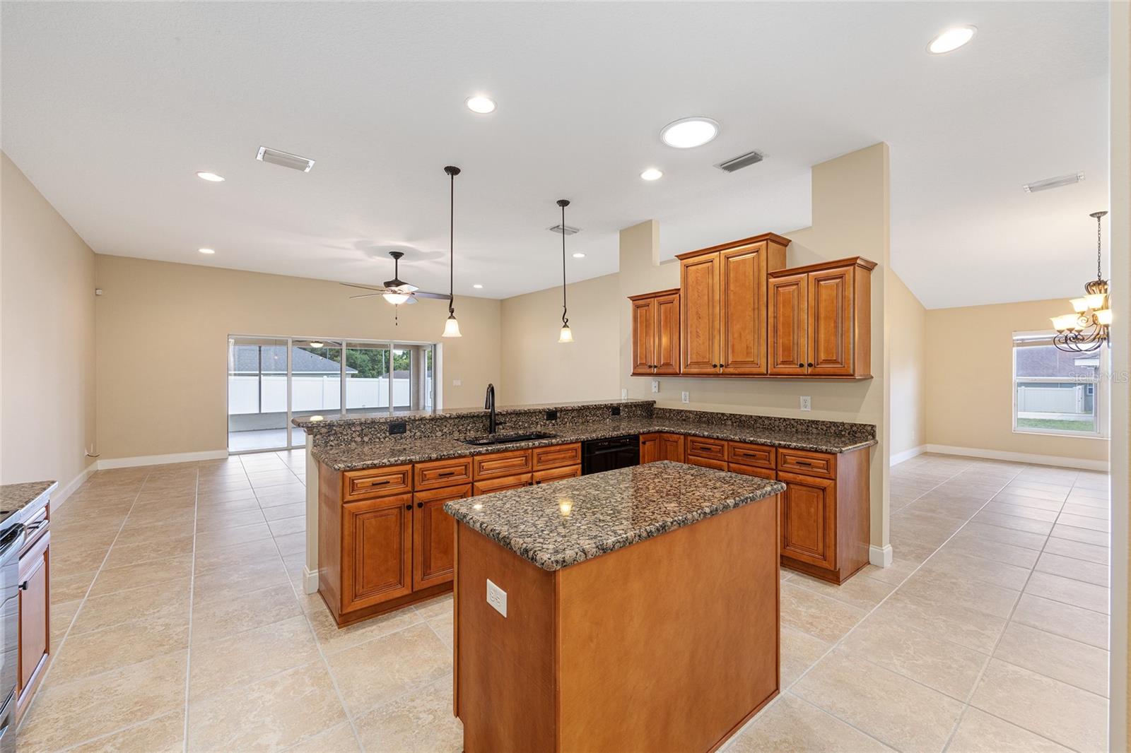 915 SE 69TH AVE, OCALA, FL, 34472