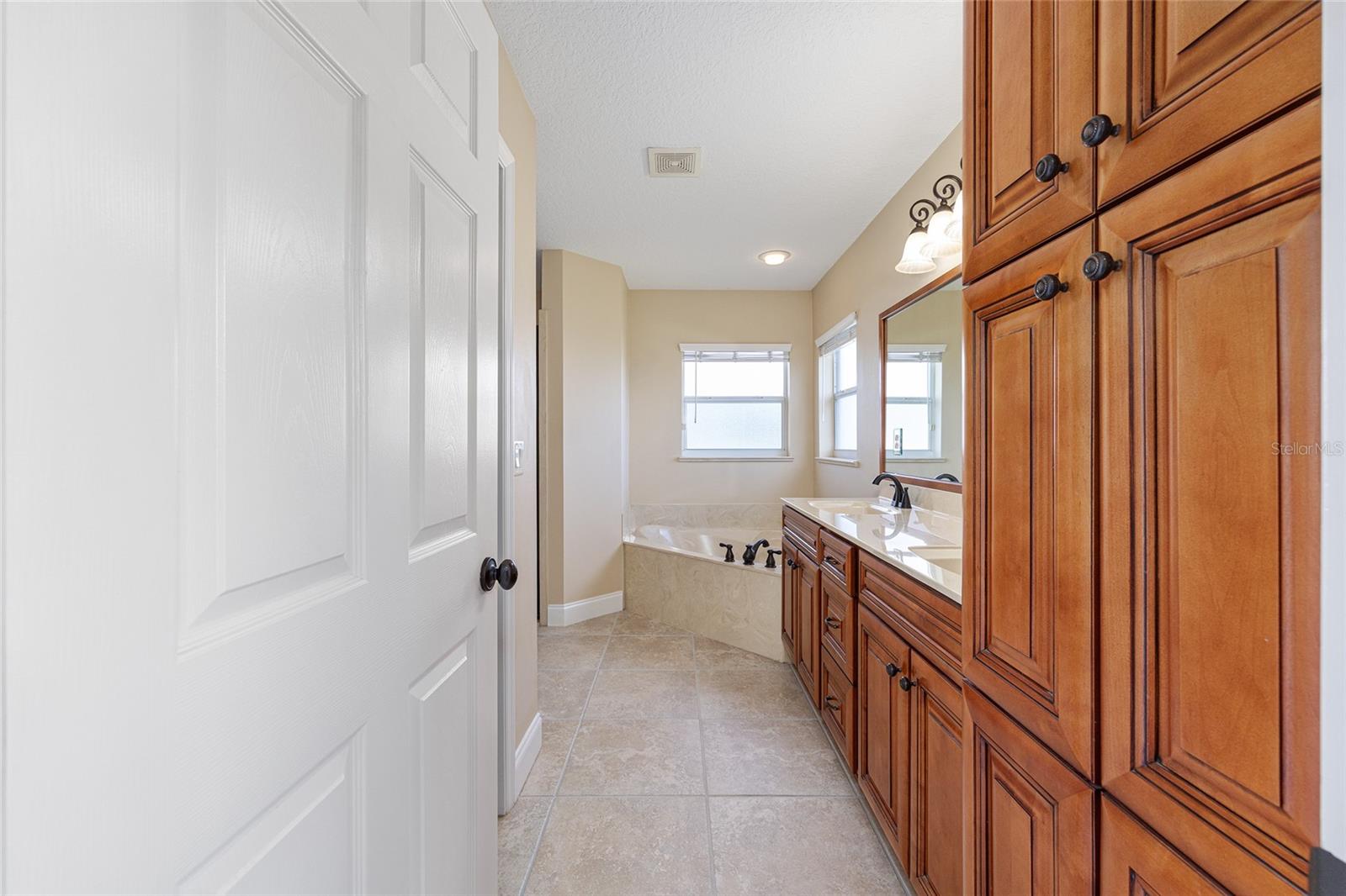 915 SE 69TH AVE, OCALA, FL, 34472