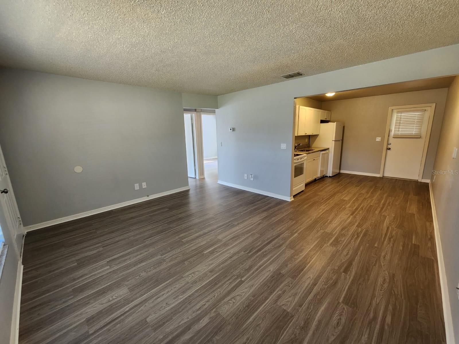 9530 LYNN LN #B, SEMINOLE, FL, 33777