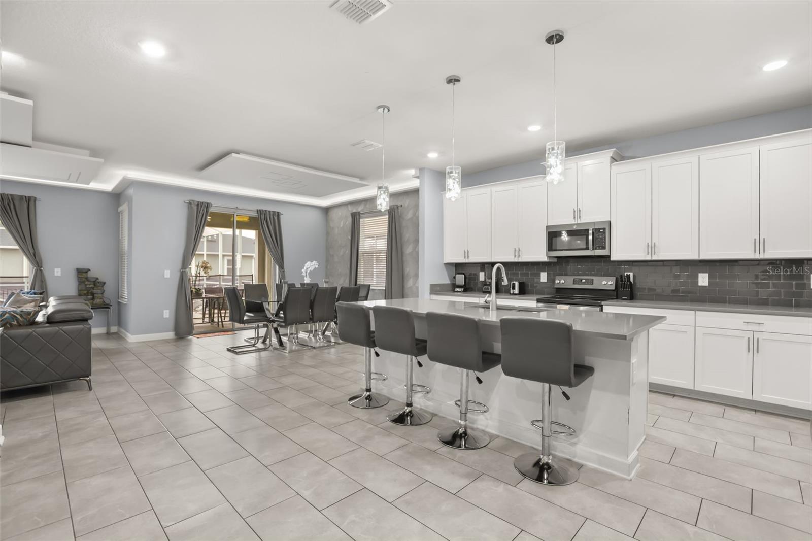 9093 SOMMERSET HILLS DR, DAVENPORT, FL, 33896