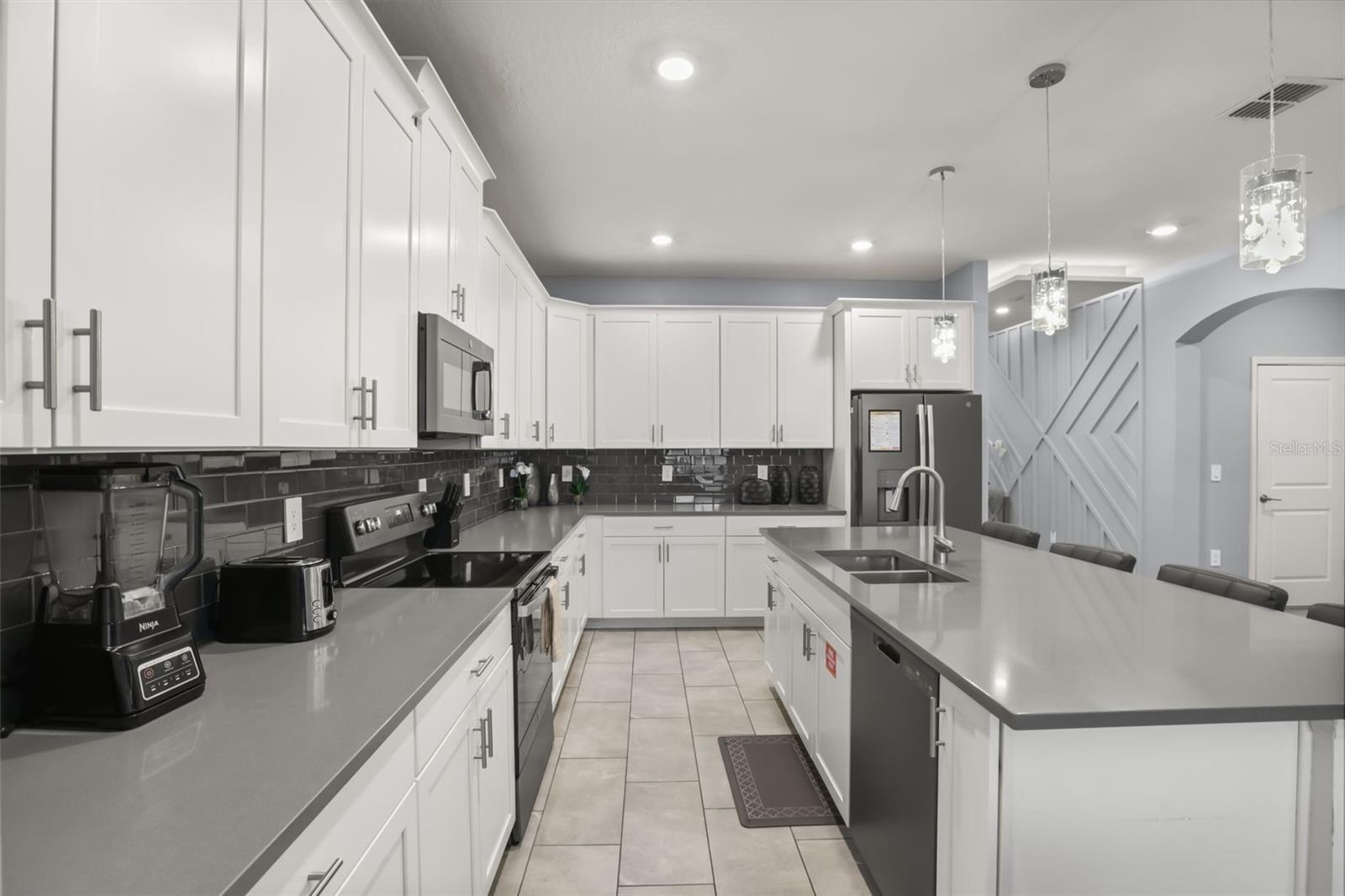 9093 SOMMERSET HILLS DR, DAVENPORT, FL, 33896