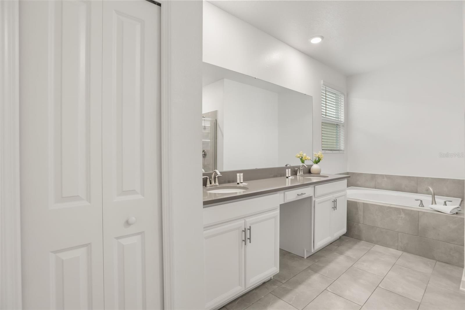 9093 SOMMERSET HILLS DR, DAVENPORT, FL, 33896
