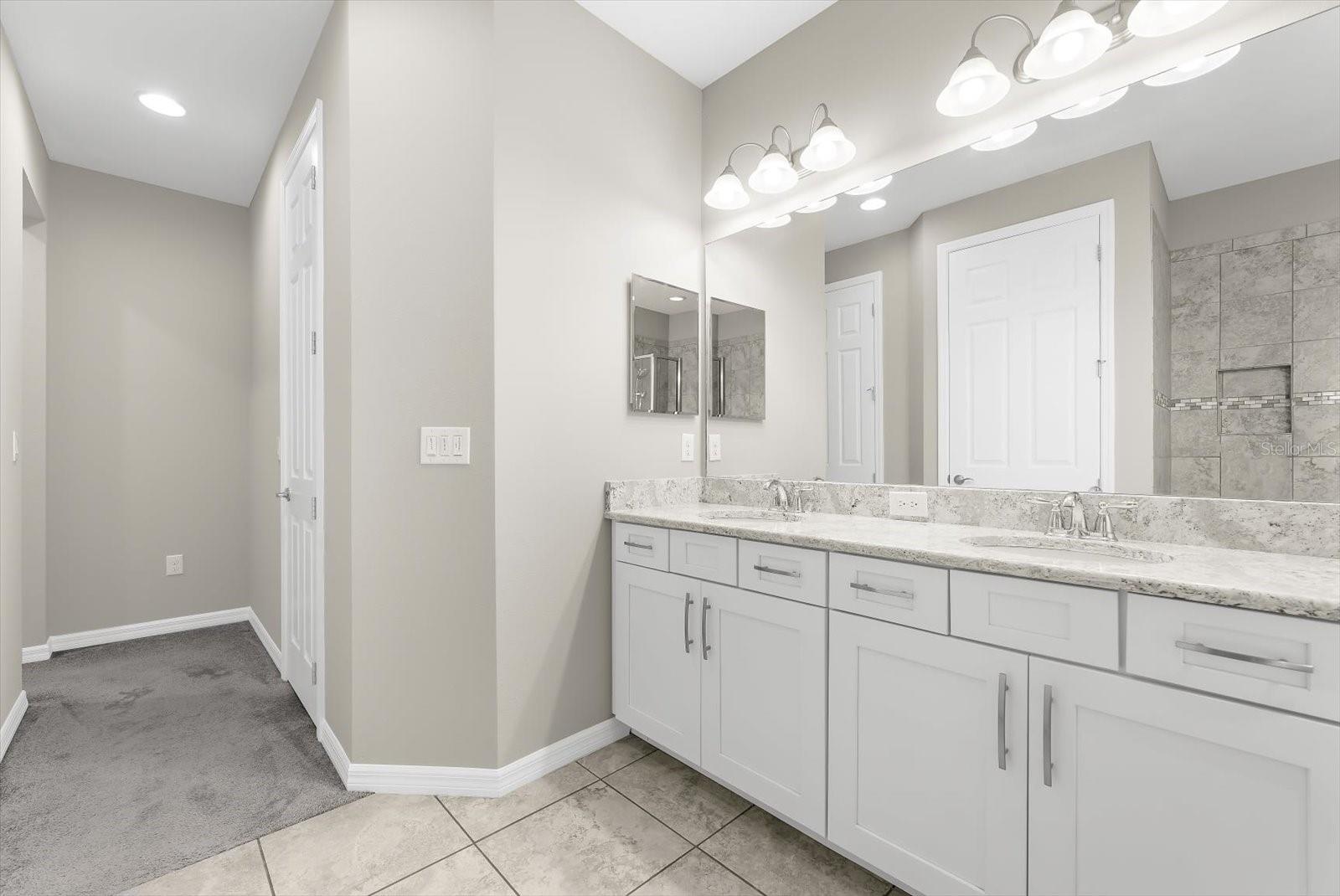 5633 MAIDENSTONE WAY, PALMETTO, FL, 34221