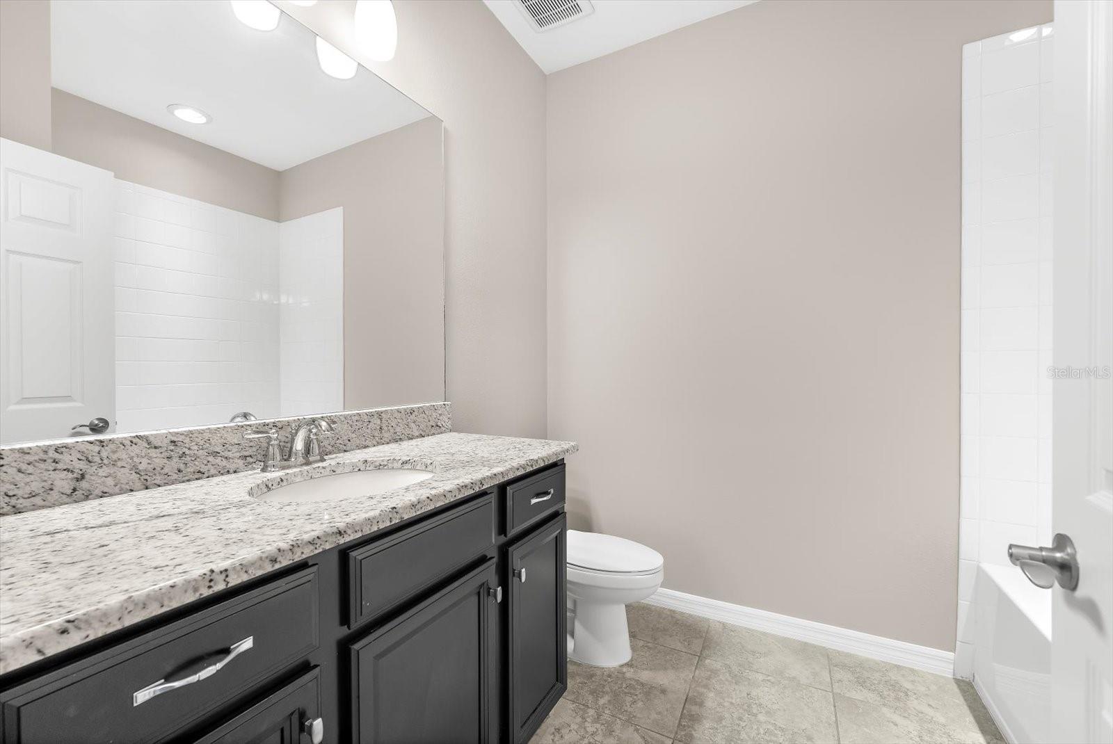 5633 MAIDENSTONE WAY, PALMETTO, FL, 34221