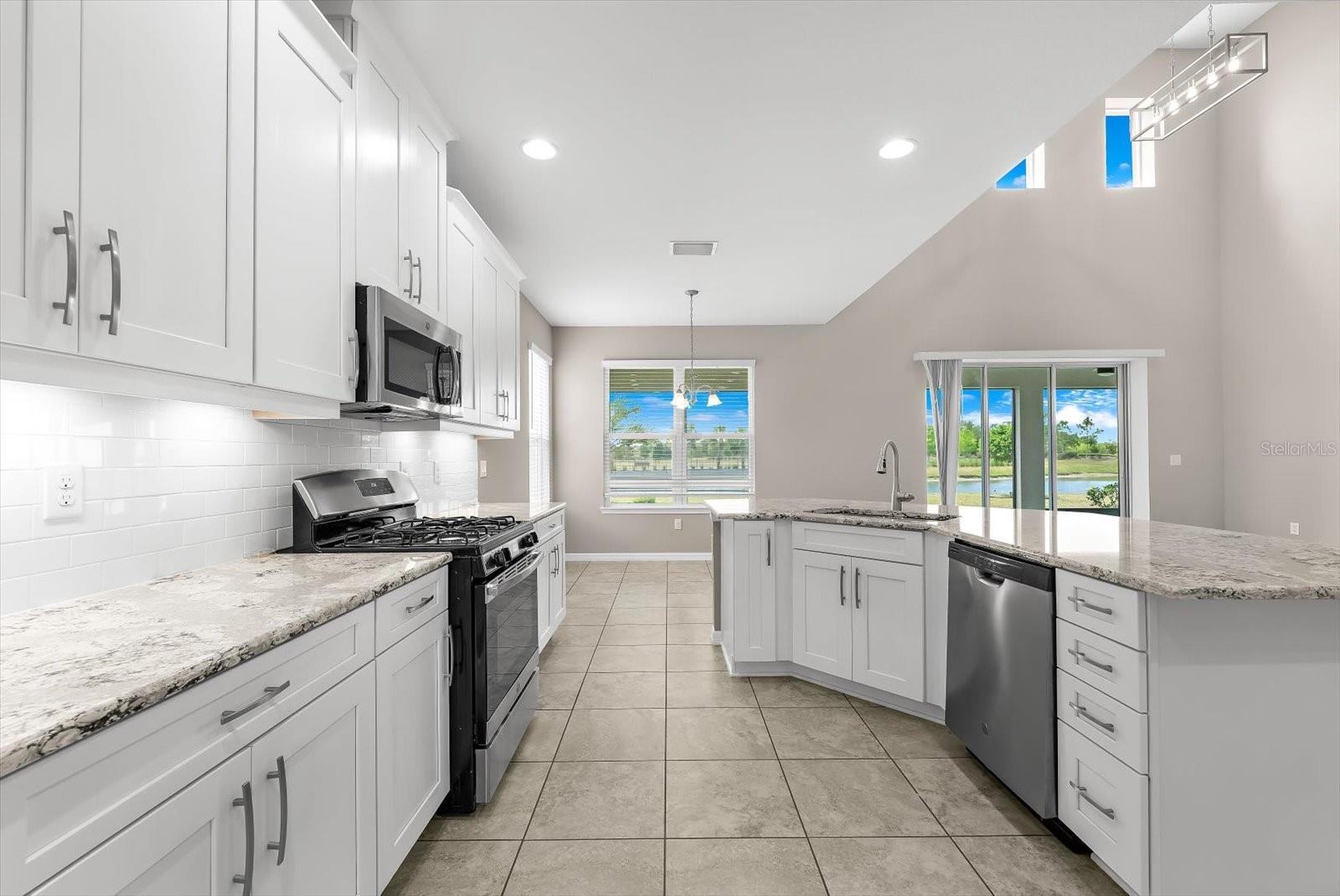 5633 MAIDENSTONE WAY, PALMETTO, FL, 34221
