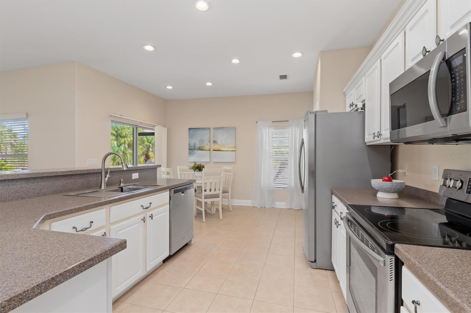 2796 SUNCOAST LAKES BLVD, PUNTA GORDA, FL, 33980