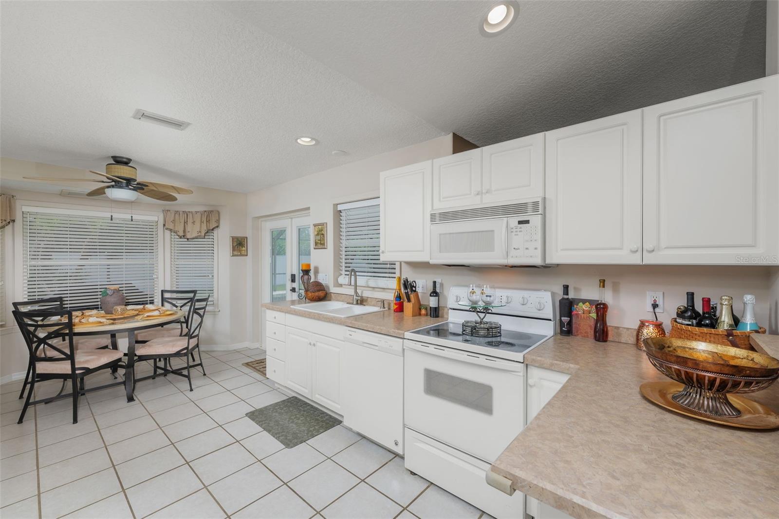 24 EGAN DR, PALM COAST, FL, 32164