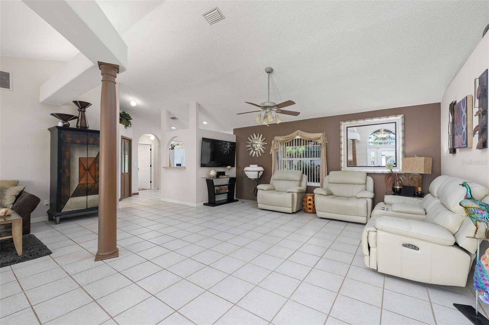 24 EGAN DR, PALM COAST, FL, 32164
