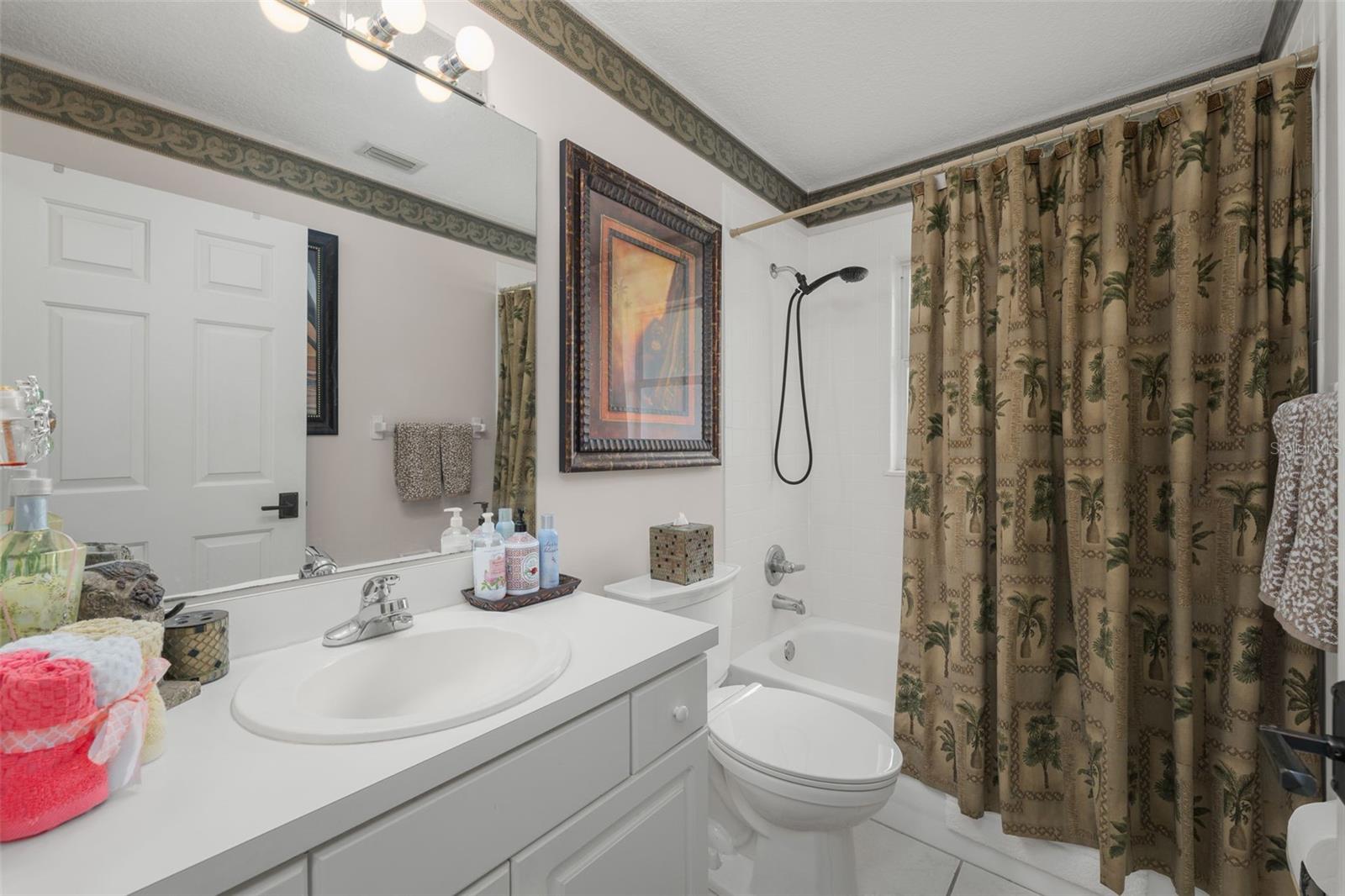24 EGAN DR, PALM COAST, FL, 32164
