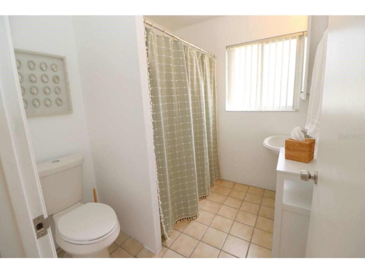 906 E 11TH AVE, NEW SMYRNA BEACH, FL, 32169
