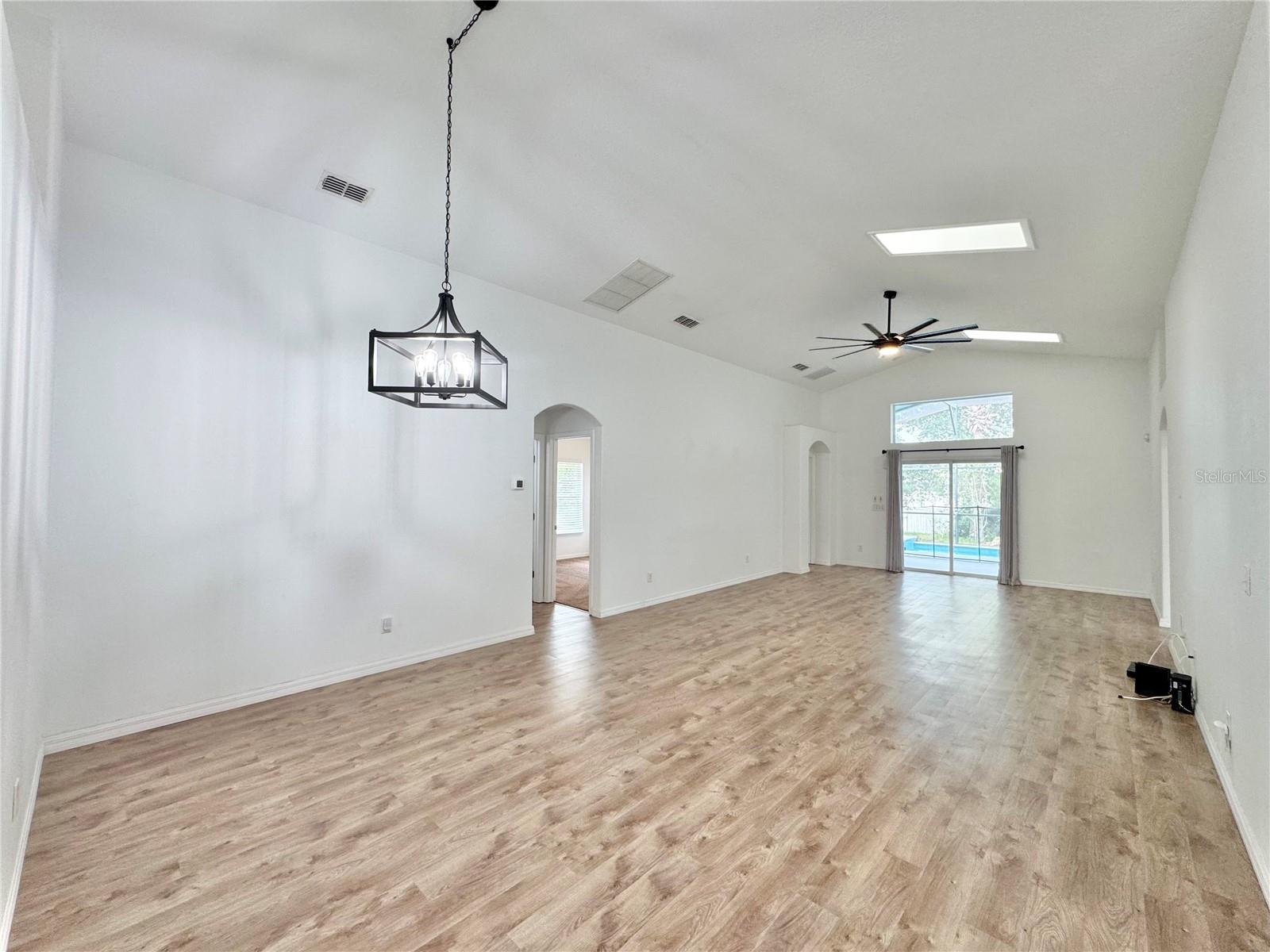 502 VIOLA DR, DAVENPORT, FL, 33837