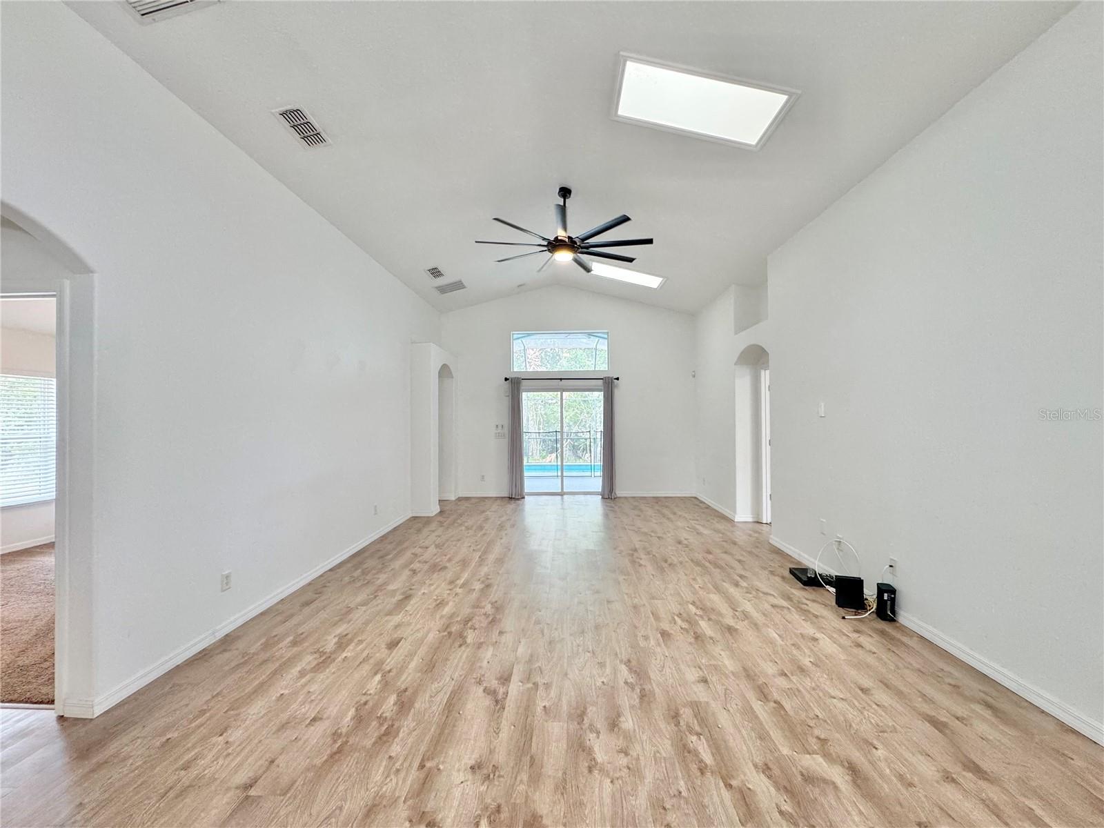 502 VIOLA DR, DAVENPORT, FL, 33837