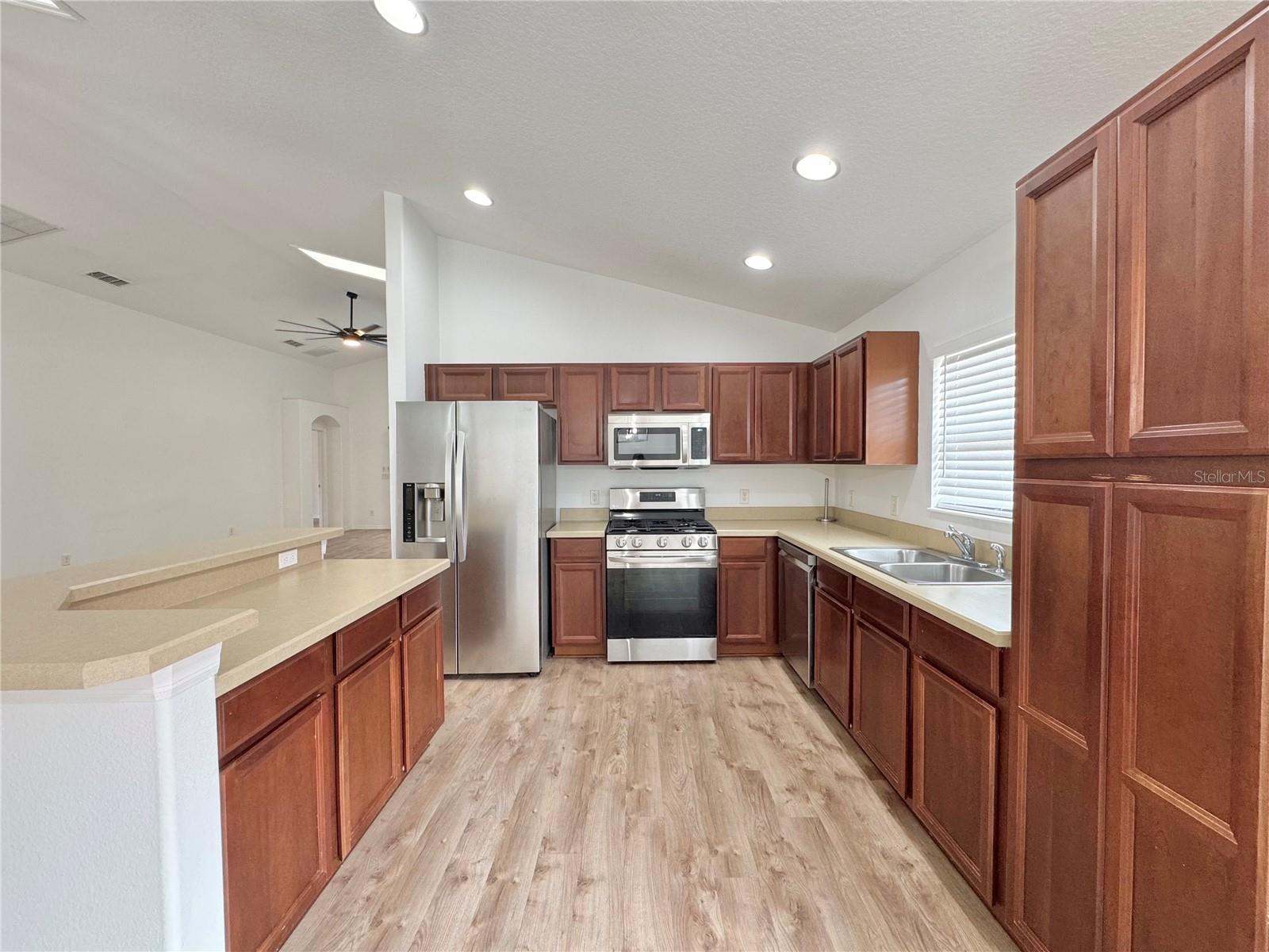 502 VIOLA DR, DAVENPORT, FL, 33837
