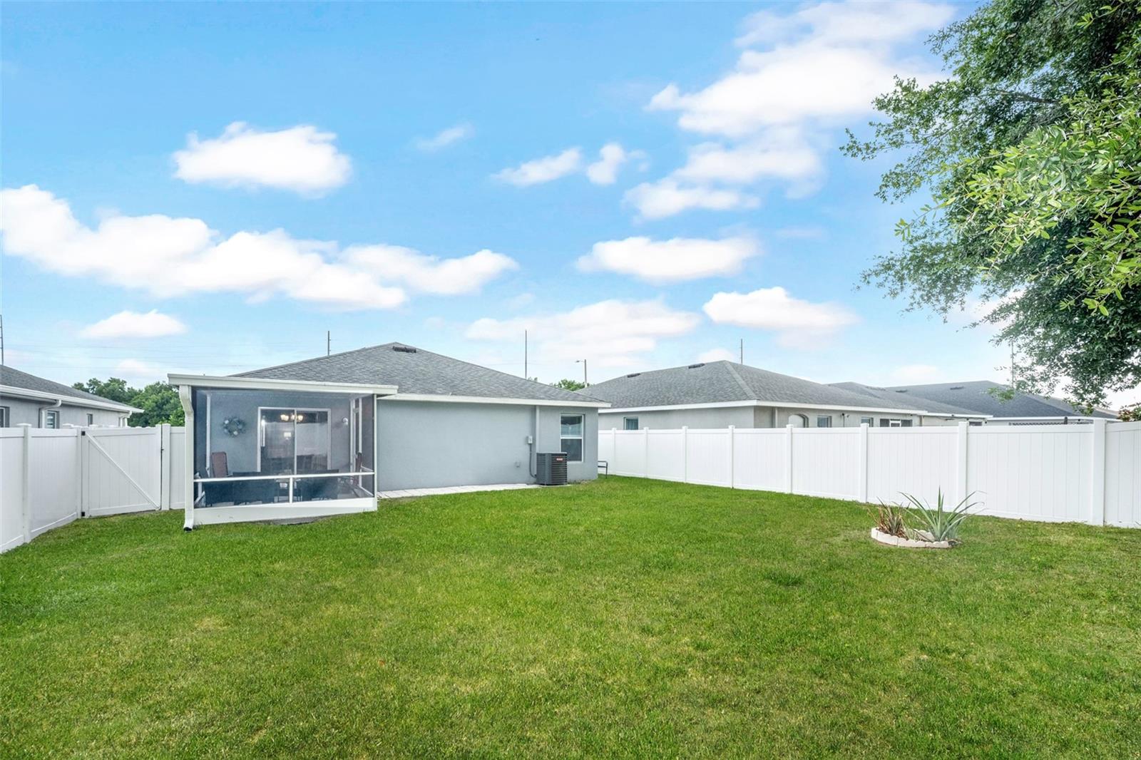 916 ORLEANS DR, EAGLE LAKE, FL, 33839