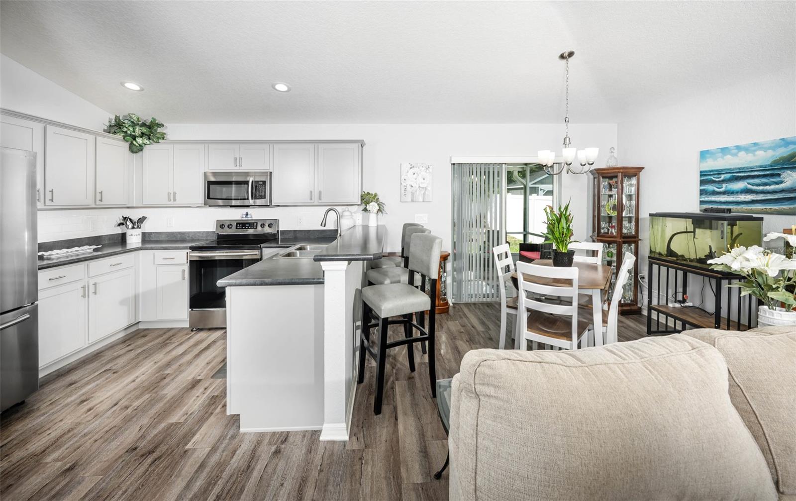916 ORLEANS DR, EAGLE LAKE, FL, 33839