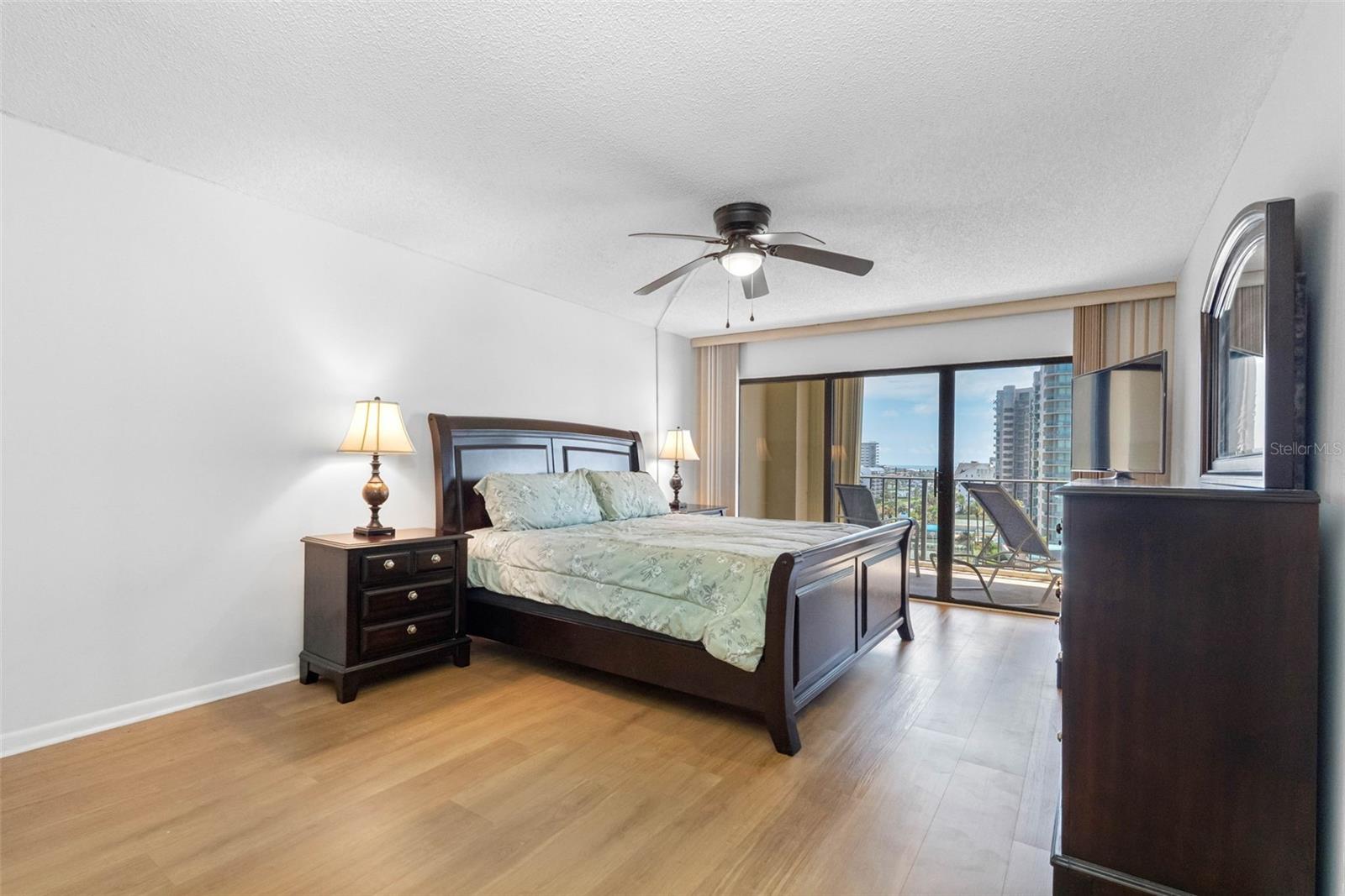 1480 GULF BLVD #1011, CLEARWATER BEACH, FL, 33767