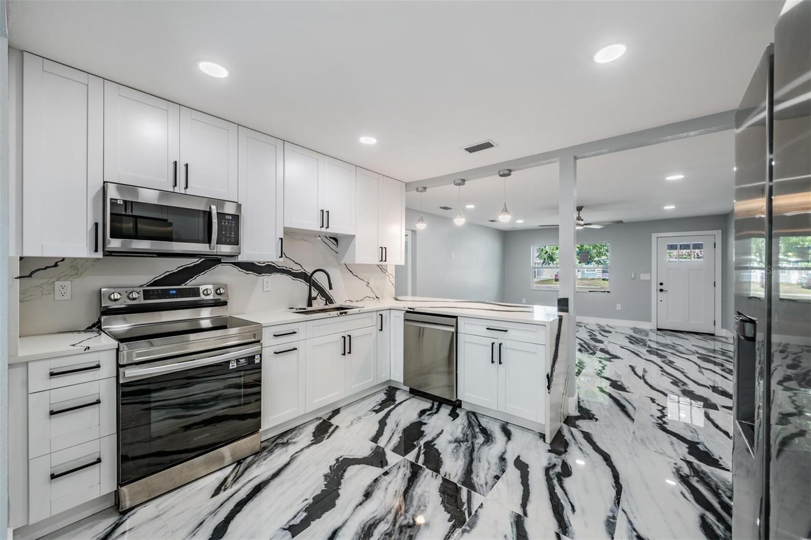 134 EMERALD LN, LARGO, FL, 33771