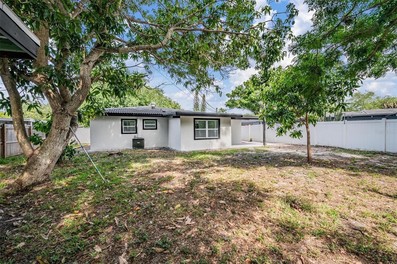 134 EMERALD LN, LARGO, FL, 33771