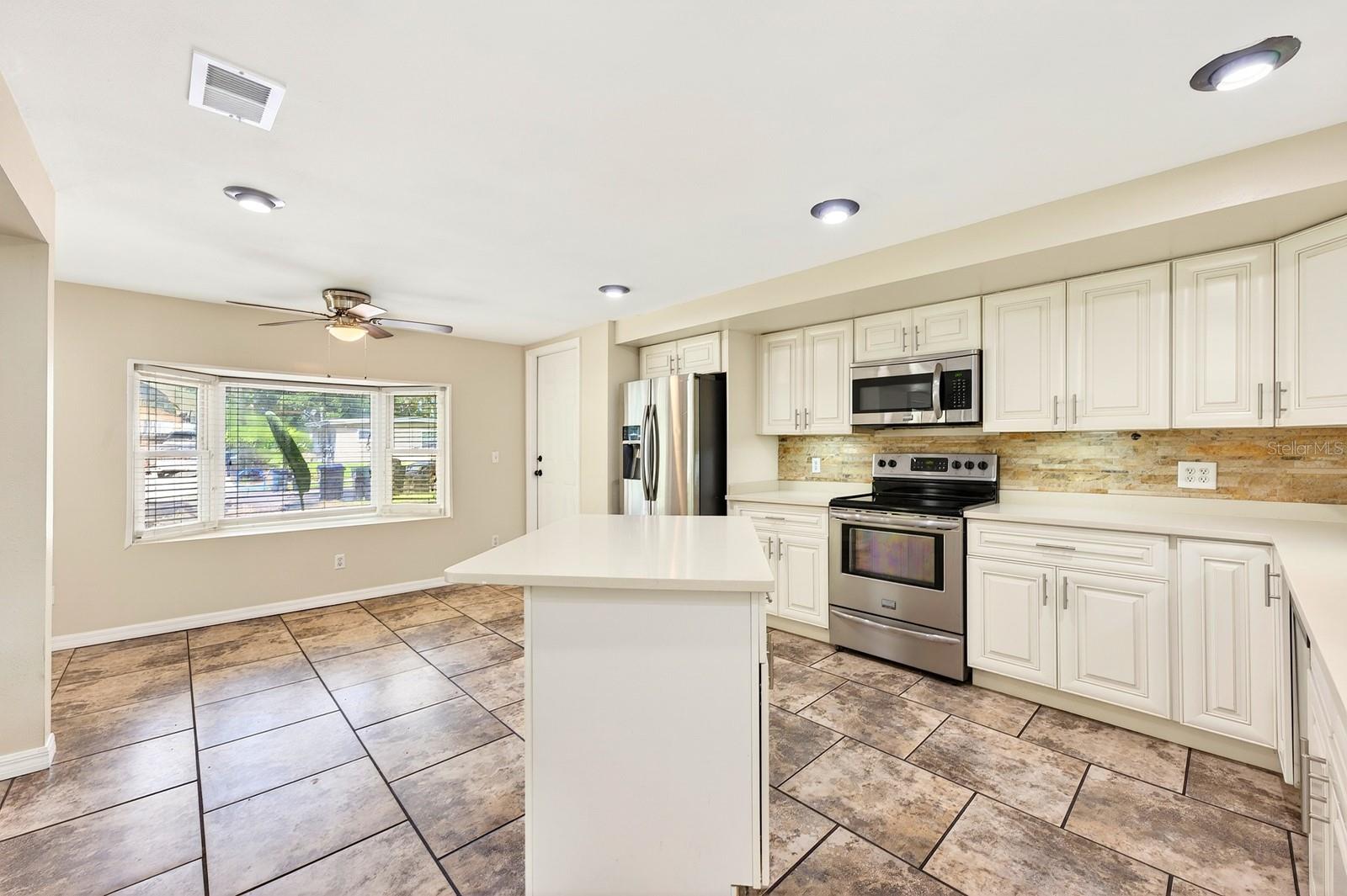 2821 TOURAINE AVE, ORLANDO, FL, 32812