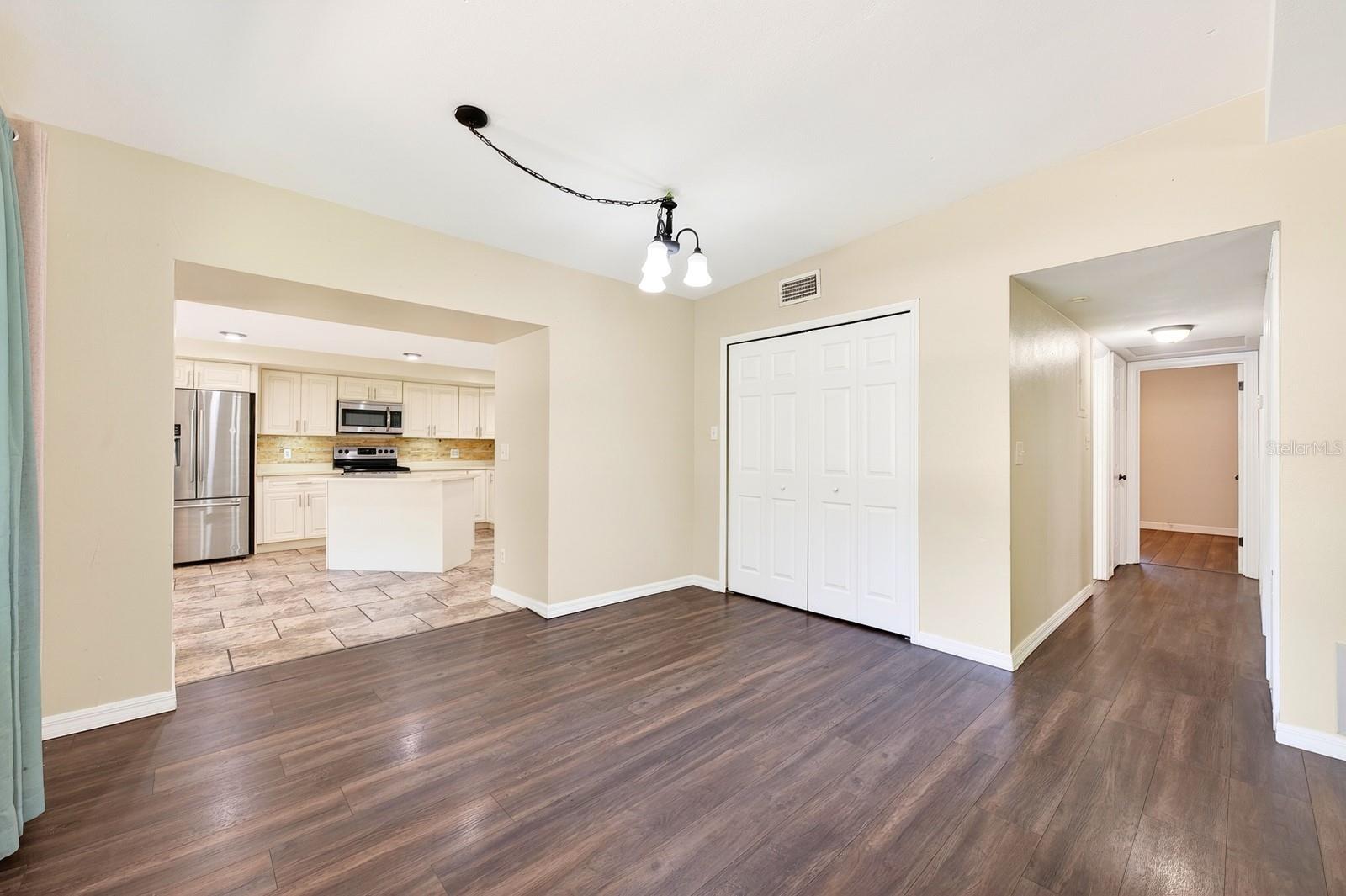 2821 TOURAINE AVE, ORLANDO, FL, 32812