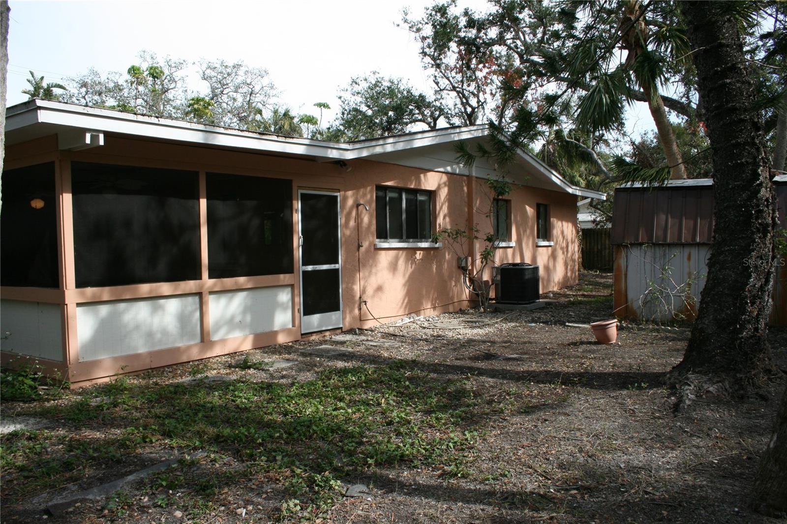 144 GARDEN LN, SARASOTA, FL, 34242