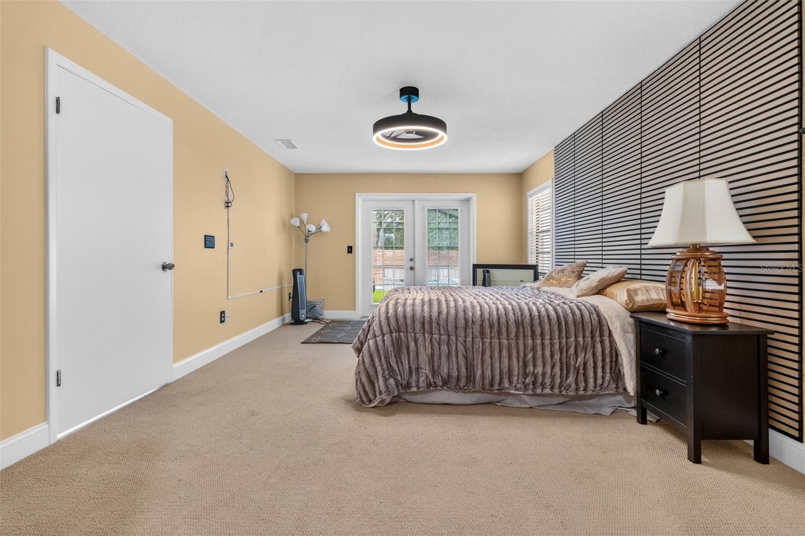 11310 LINARBOR PL, TAMPA, FL, 33617