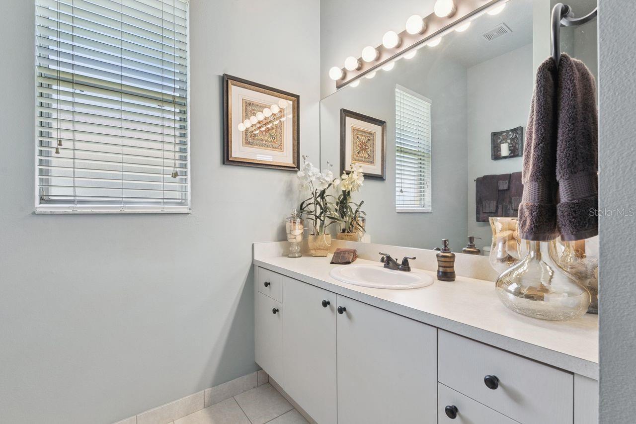 2824 MAJESTIC ISLE DR, CLERMONT, FL, 34711