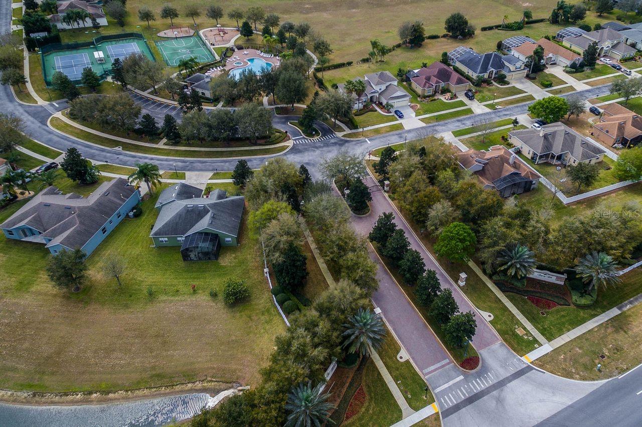 2824 MAJESTIC ISLE DR, CLERMONT, FL, 34711