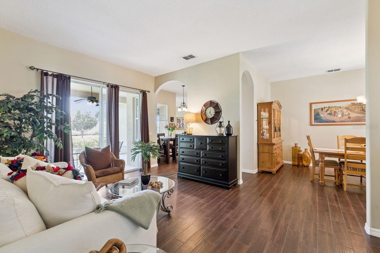 2824 MAJESTIC ISLE DR, CLERMONT, FL, 34711