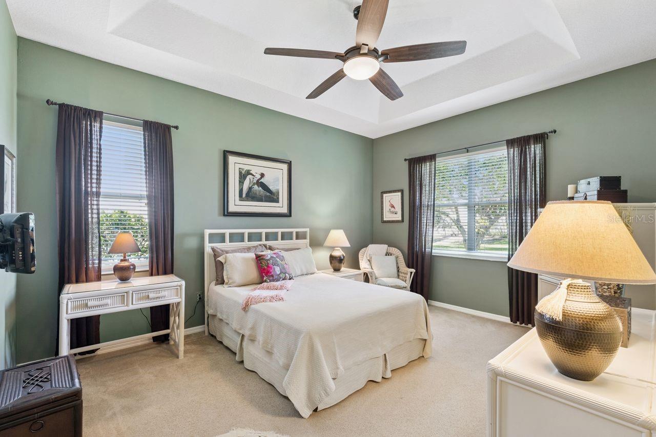 2824 MAJESTIC ISLE DR, CLERMONT, FL, 34711