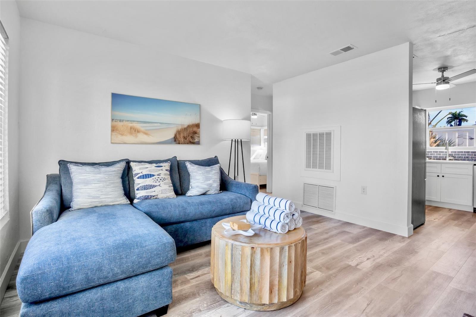 1138 SUN N SEA DR, SARASOTA, FL, 34242